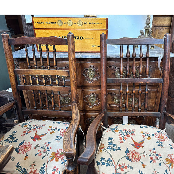 Harlequin Set of Ten English Yorkshire Oak and Elm Spindleback Rush Seat Dining Chairs