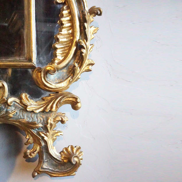Important Italian Rococo 18th century Giltwood Mirror