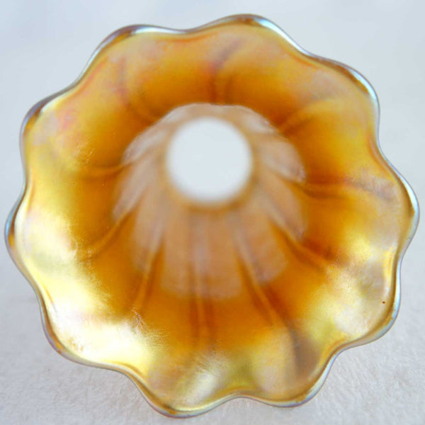 American Quezal Art Nouveau Iridescent Glass Optic Rib Lily Lamp Shade