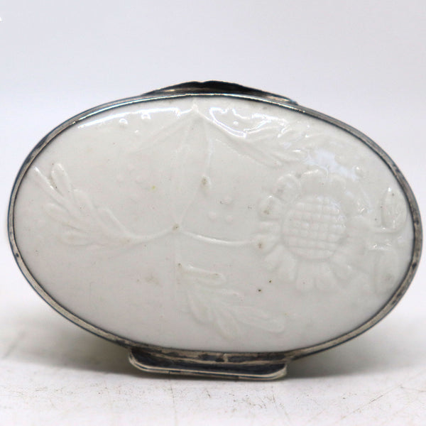 French Mennecy Silver Mounted Soft Paste Porcelain Pug Dog Snuff Box