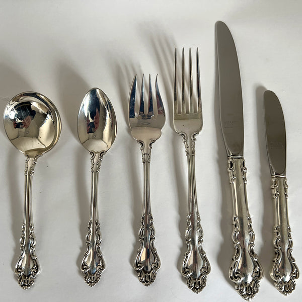 American Reed & Barton Sterling Silver Spanish Baroque Pattern Flatware (91 pieces)