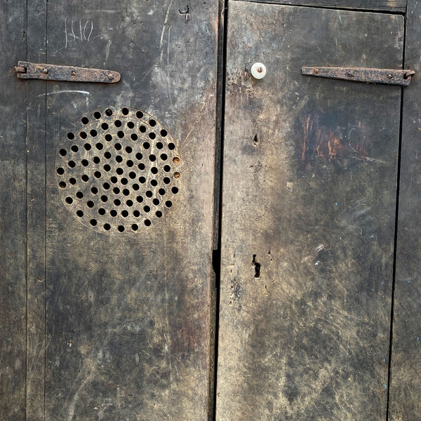 Portuguese Medieval 16th Century Chestnut Food Cupboard