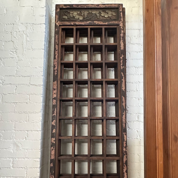 Chinese Qing Gilt Lacquered Wood 12-Panel 23-Foot Floor Screen / Room Divider