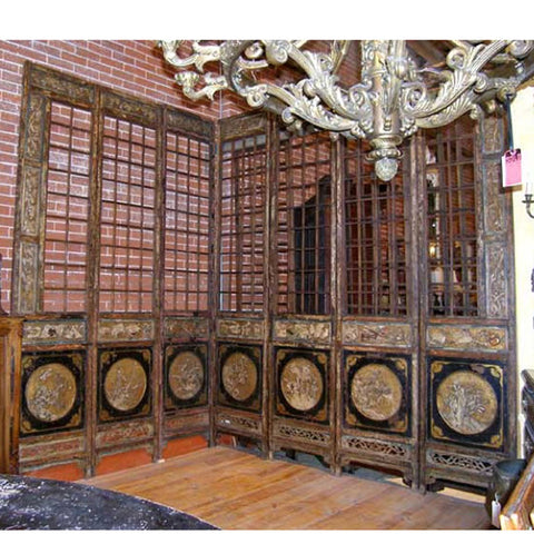 Chinese Qing Gold Gilt Lacquered Wood 12-Panel 23-Foot Floor Screen / Room Divider