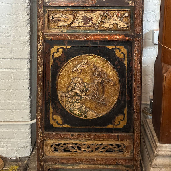 Chinese Qing Gilt Lacquered Wood 12-Panel 23-Foot Floor Screen / Room Divider