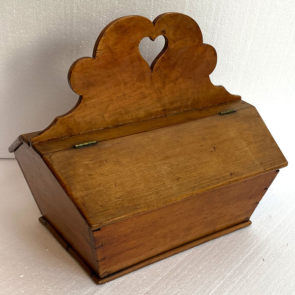 American New England Wooden Double-Lidded Cutlery Box