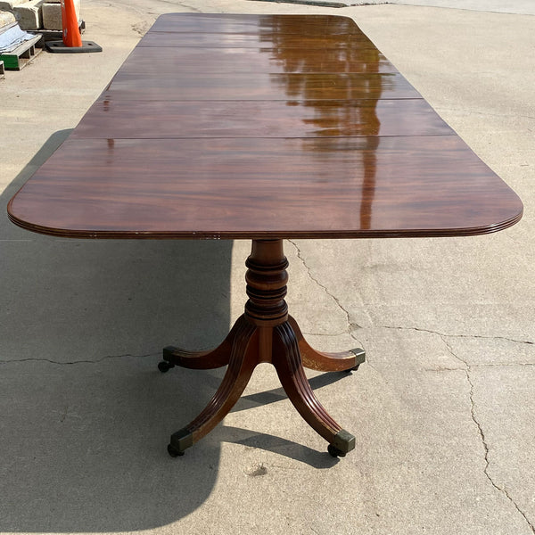 English Georgian Style Mahogany Double Pedestal Dining Table