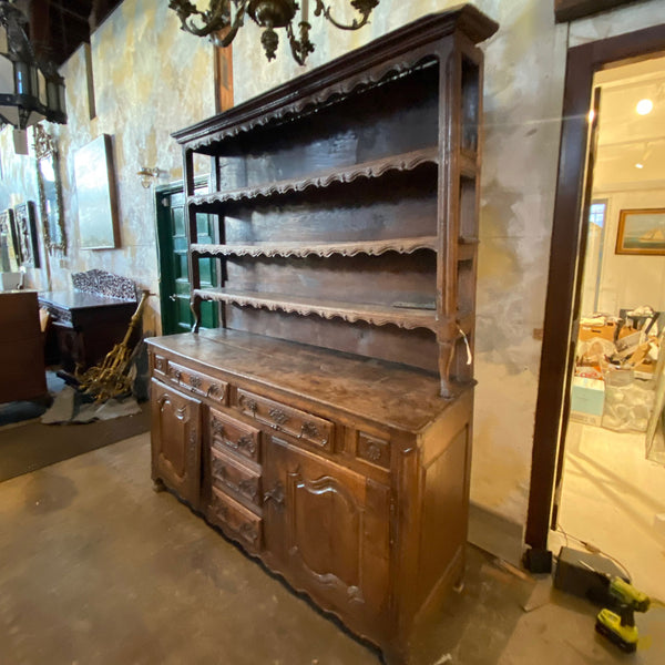 Lot 0136 | French Provincial Louis XV Oak Two-Part Dresser/Buffet (Vaisselier)