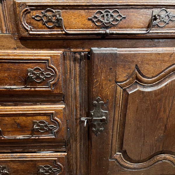 Lot 0136 | French Provincial Louis XV Oak Two-Part Dresser/Buffet (Vaisselier)