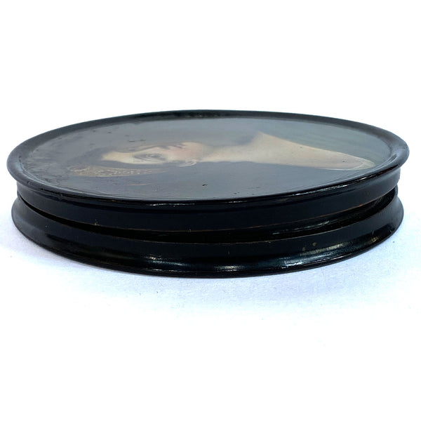 German Stobwasser-Type Lacquered Papier-Mâché Portrait Snuff Box