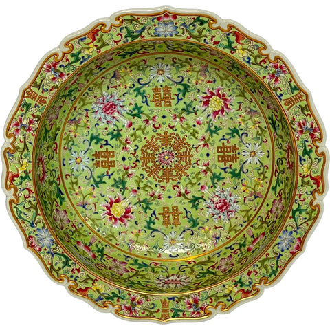 Large Chinese Qianlong Famille Rose Porcelain Shallow Bowl / Basin