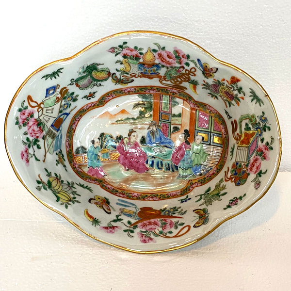 Chinese Qing Gilt Famille Rose Porcelain Oval Bowl