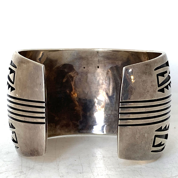 Native American THOMAS SINGER Navajo Silver Kokopelli Cuff Bracelet