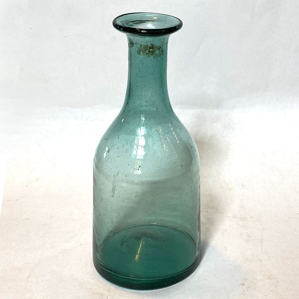 Early American Mid-Atlantic Glass Aquamarine Utility Bottle