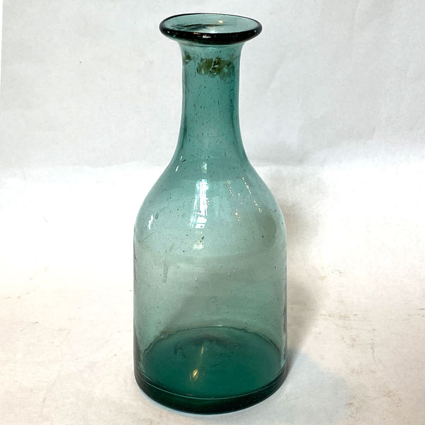 Early American Mid-Atlantic Glass Aquamarine Utility Bottle