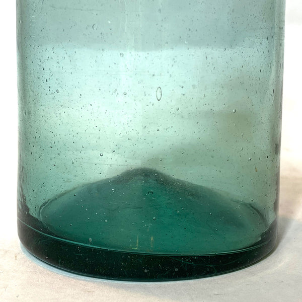 Early American Mid-Atlantic Glass Aquamarine Utility Bottle