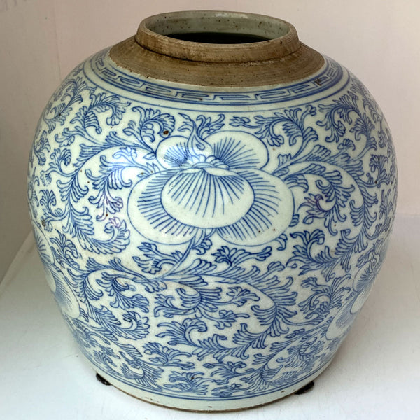 Chinese Qing Pottery Blue and White Lotus Scroll Ginger Jar