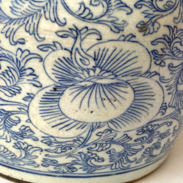 Chinese Qing Pottery Blue and White Lotus Scroll Ginger Jar