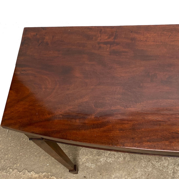 English George III Mahogany Veneer Bowfront Serving Table