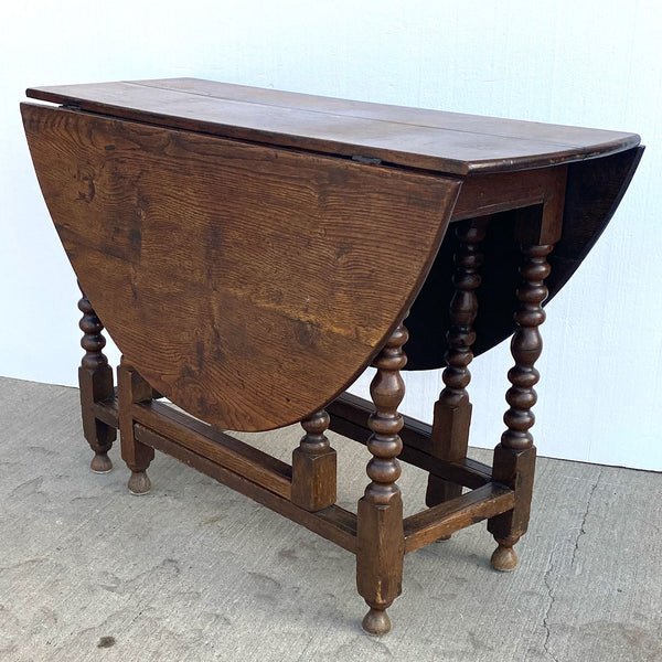 English Jacobean Oak Gateleg Dropleaf Oval Table
