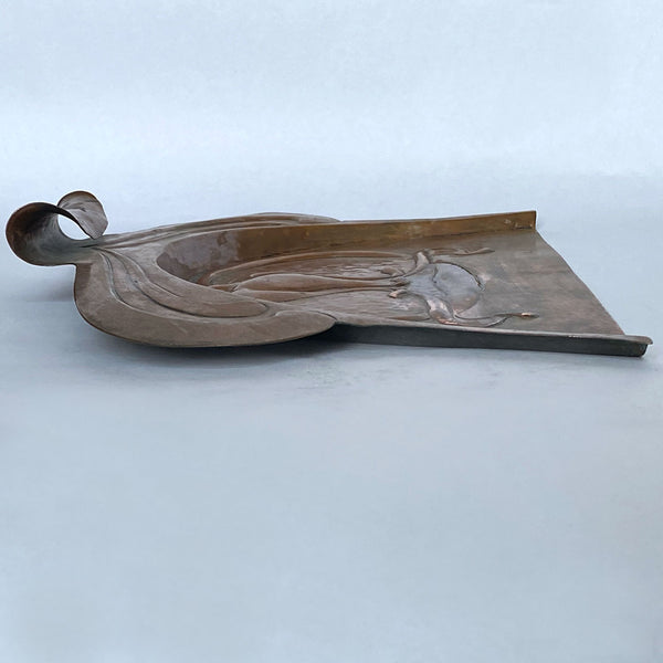 English Arts Nouveau Hammered Copper Table Crumb Tray and Scoop