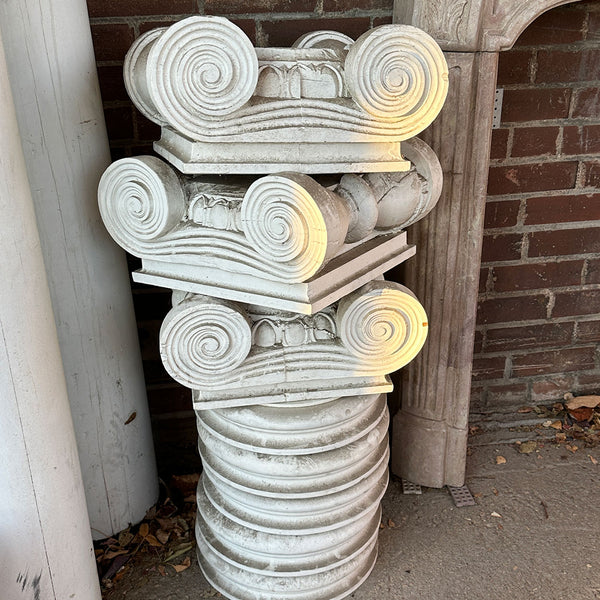 Lot 0322 | (6) American Denver Neoclassical White Painted Pine Architectural Columns