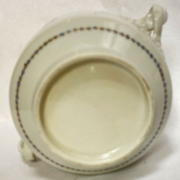 Chinese Export for the English Market Porcelain Armorial Covered Sugar Bowl