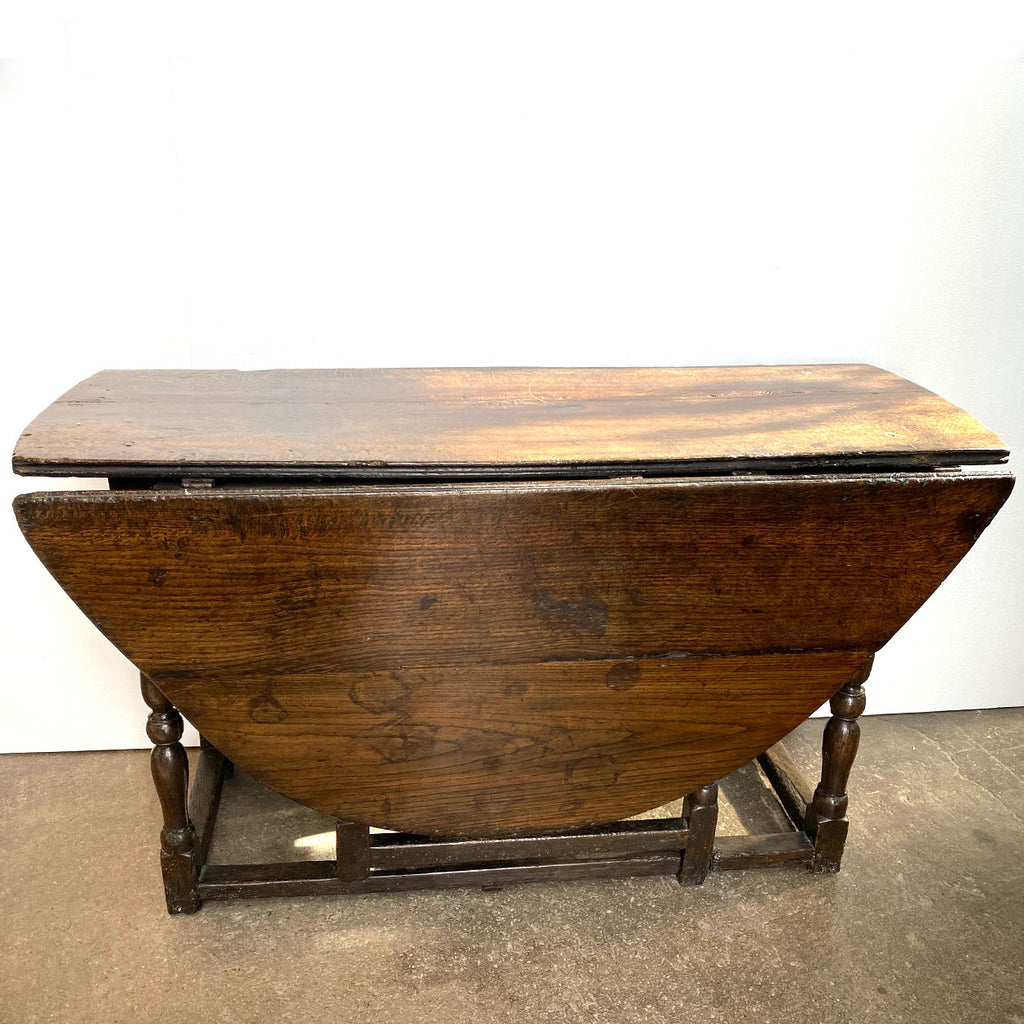 English William and Mary Oak Drop-Leaf Double Gateleg Table