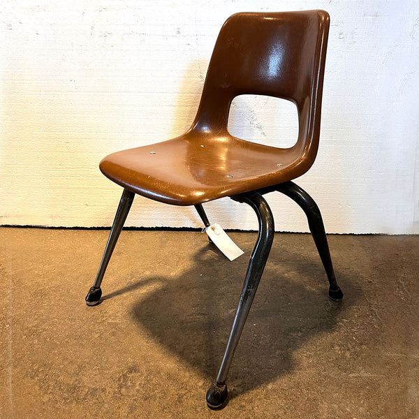 American Brunswick Mid Century Modern Molded Fiberglass and Chrome Child's Chair