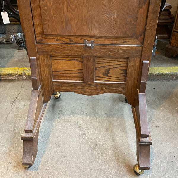 American Arts and Crafts Oak and Iron Tri-fold Haberdasher Cheval Mirror