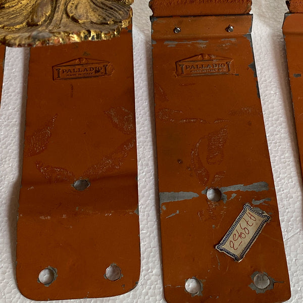 Set Italian Palladio Gilt and Painted Toleware Foliate Curtain Tie-backs (6 pieces)