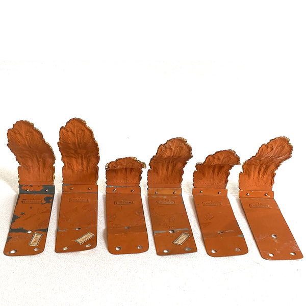 Set Italian Palladio Gilt and Painted Toleware Foliate Curtain Tie-backs (6 pieces)