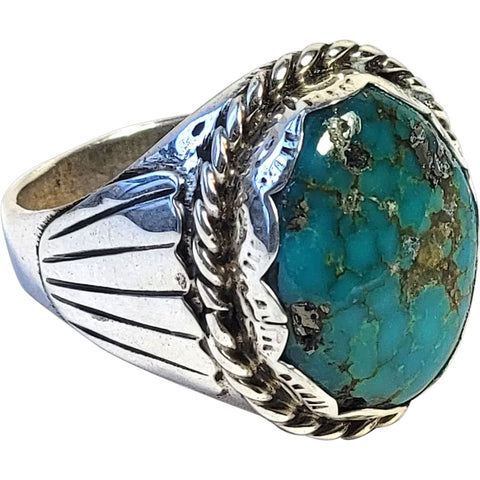 Vintage American Southwest Sterling Silver and Turquoise Ring