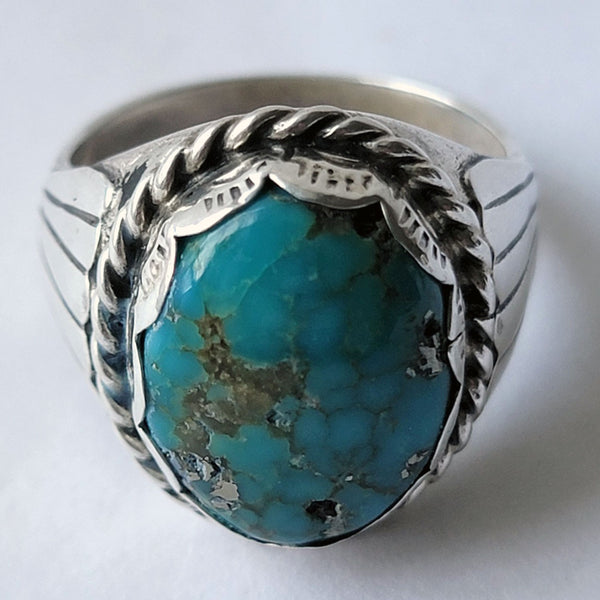 Vintage American Southwest Sterling Silver and Turquoise Ring