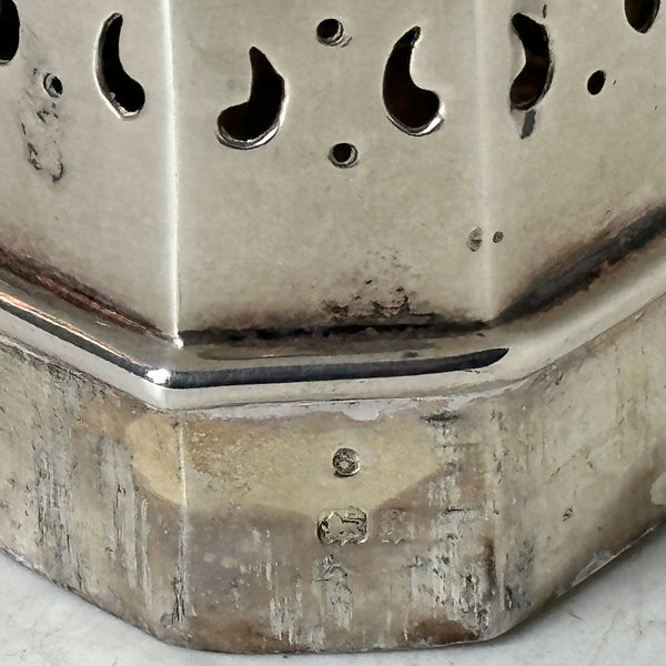 English William Hutton & Sons Sterling Silver Sugar Caster / Muffineer