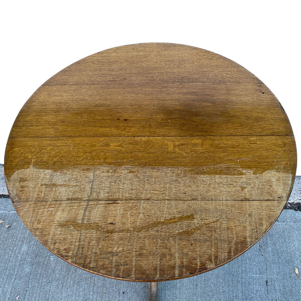 English Queen Anne Style Oak Round Pedestal Tilt-Top Tea Table