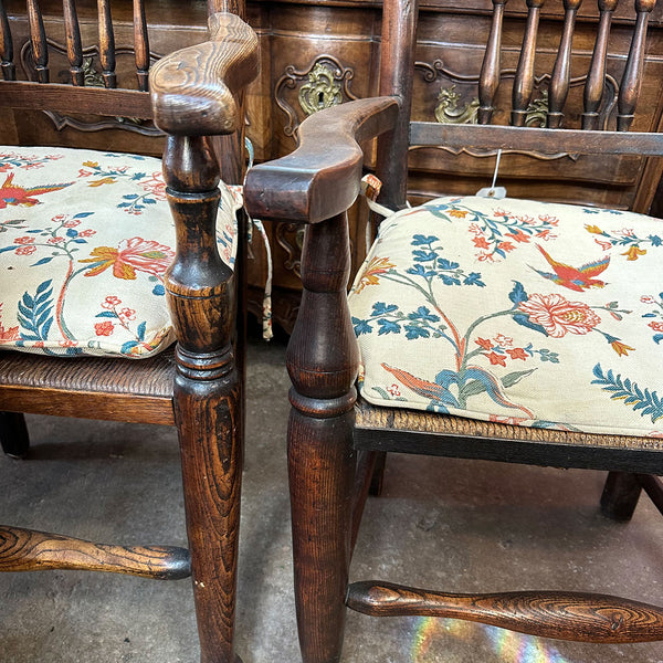 Harlequin Set of Ten English Yorkshire Oak and Elm Spindleback Rush Seat Dining Chairs