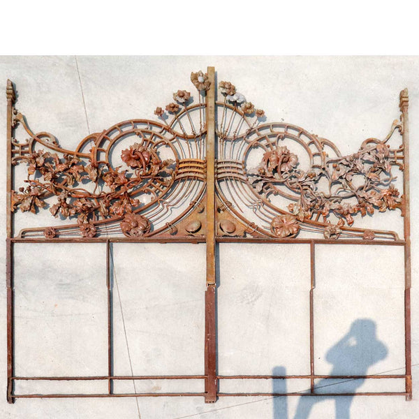 Fine Rare Italian Art Nouveau (Liberte) Wrought Iron Double Door Gate