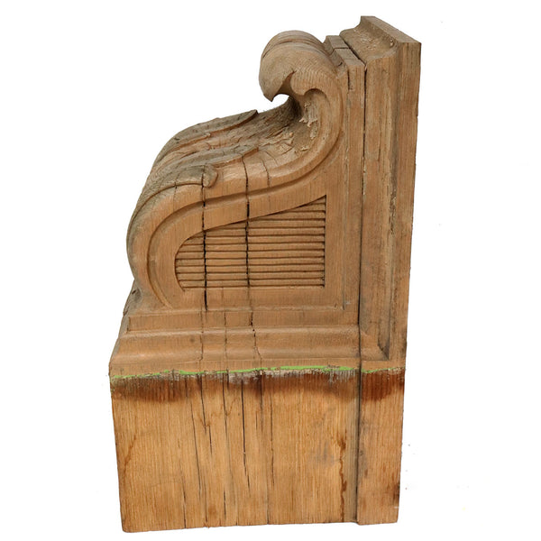 Pair of American Lafayette Hughes Mansion Carved Oak Architectural Corbels