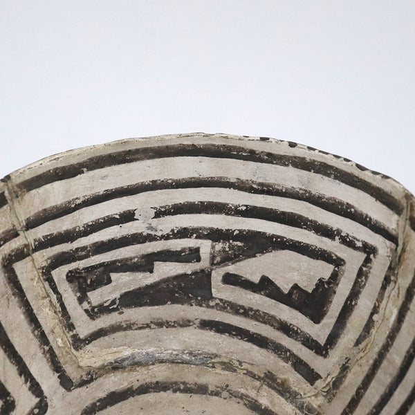 Native American Anasazi Black-on-White Pottery Geometric Pattern Bowl