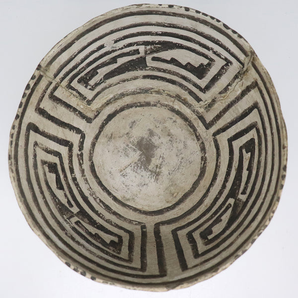 Native American Anasazi Black-on-White Pottery Geometric Pattern Bowl