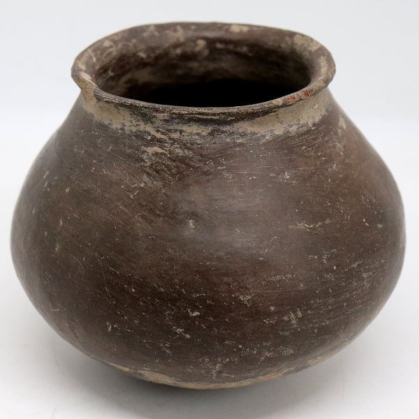 Small Native American Brown Pottery Jar / Pot