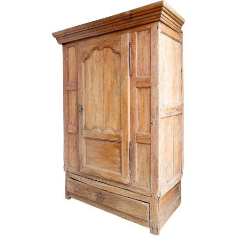 Large French Chateau de Theobon Louis XIV Pine Bonnetiere Cupboard