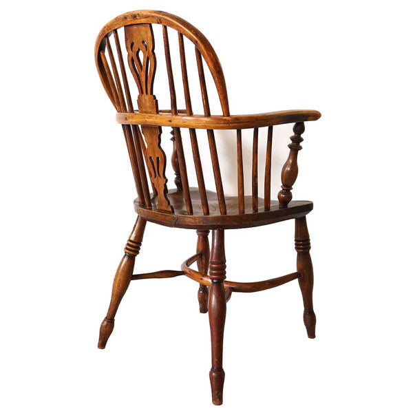 English Victorian Yew and Elm Bow Back Windsor Armchair