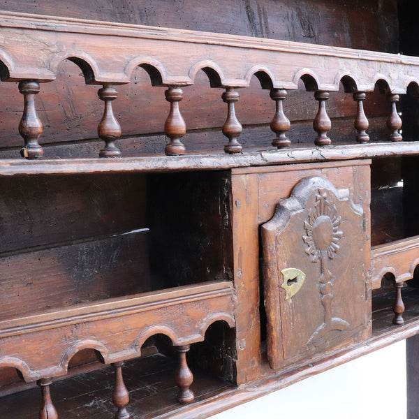 French Provincial Chestnut, Pine and Walnut Plate Rack (Vaisselier Egouttoir)