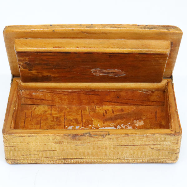 Scandinavian / German Pressed Burled Birch Wood Snuff Box