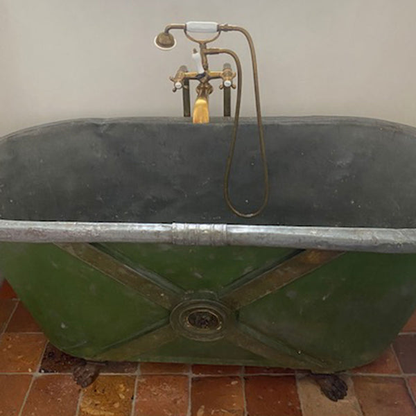 French Empire Green Patinated Zinc and Iron Lion Clawfoot Double-End Bathtub