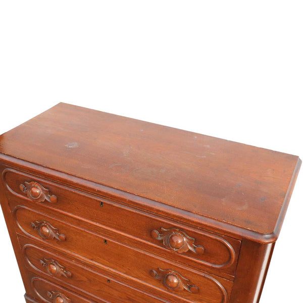 Small American Victorian Four-Drawer Chest of Drawers