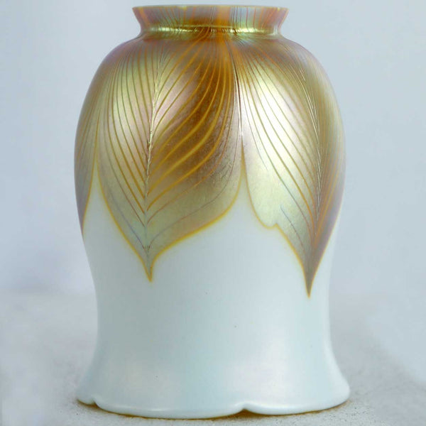 Set of Three American Art Nouveau Gold Pulled Feather Art Glass Lamp Shades