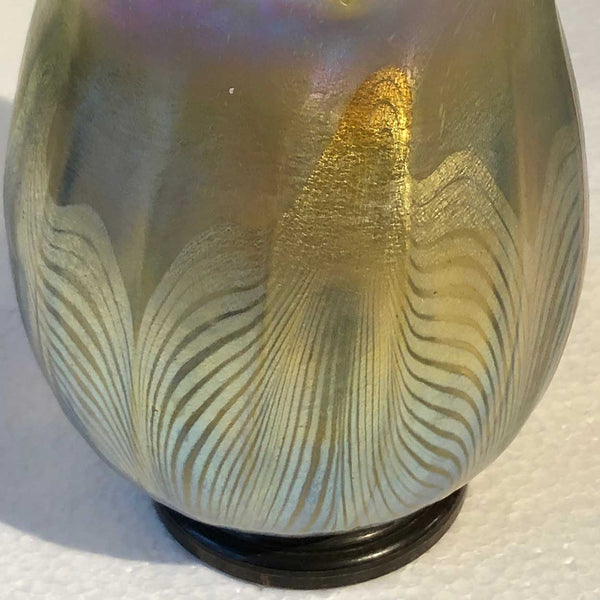 American Tiffany Studios Favrile Glass Gold Pulled Feather Bronze Mounted Lamp Shade